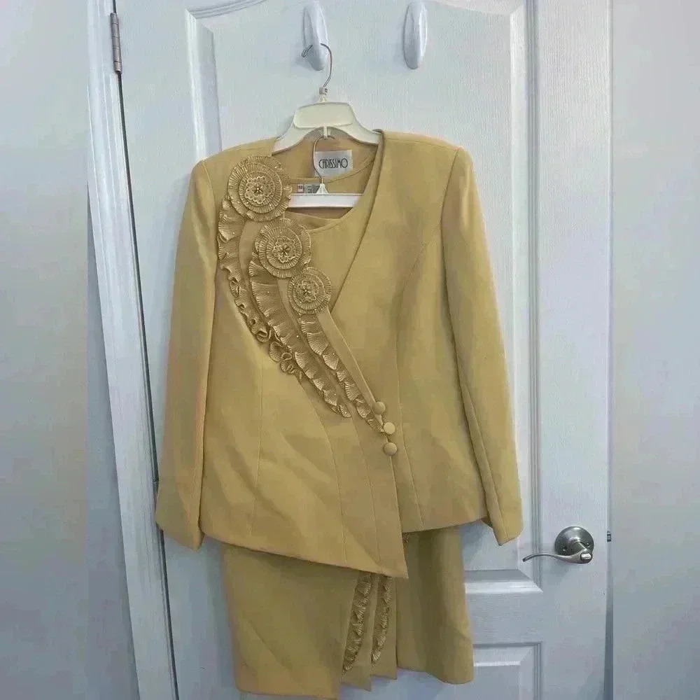 Women’s 3 Piece Suit (Skirt, Sleeveless Blouse and Blazer)